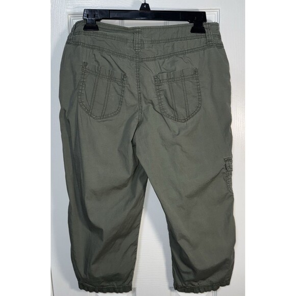 Women's Style & Co. Cargo Capri Size 4 Khaki Green - Picture 2 of 8